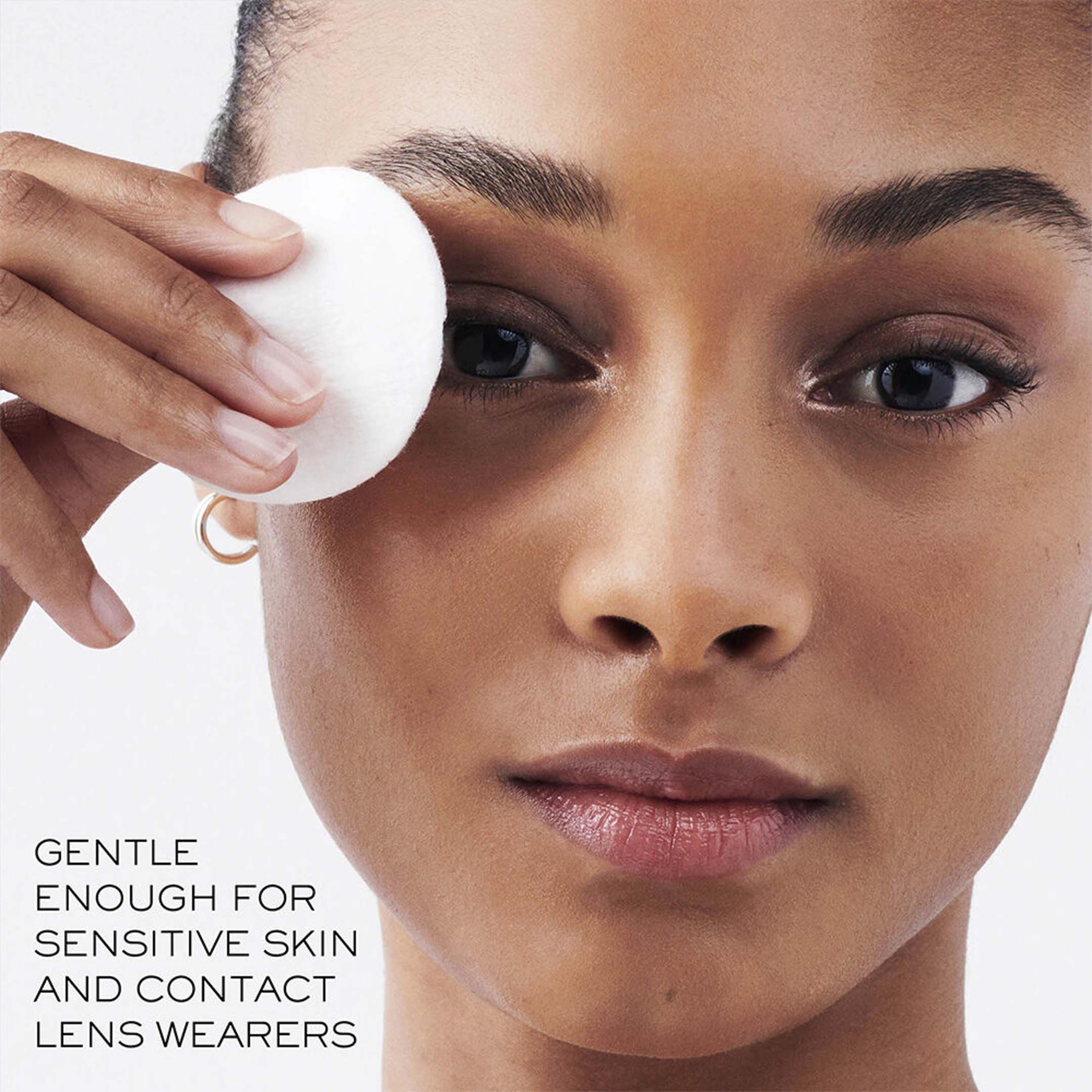 Bi-Facil Makeup Remover - Image 3