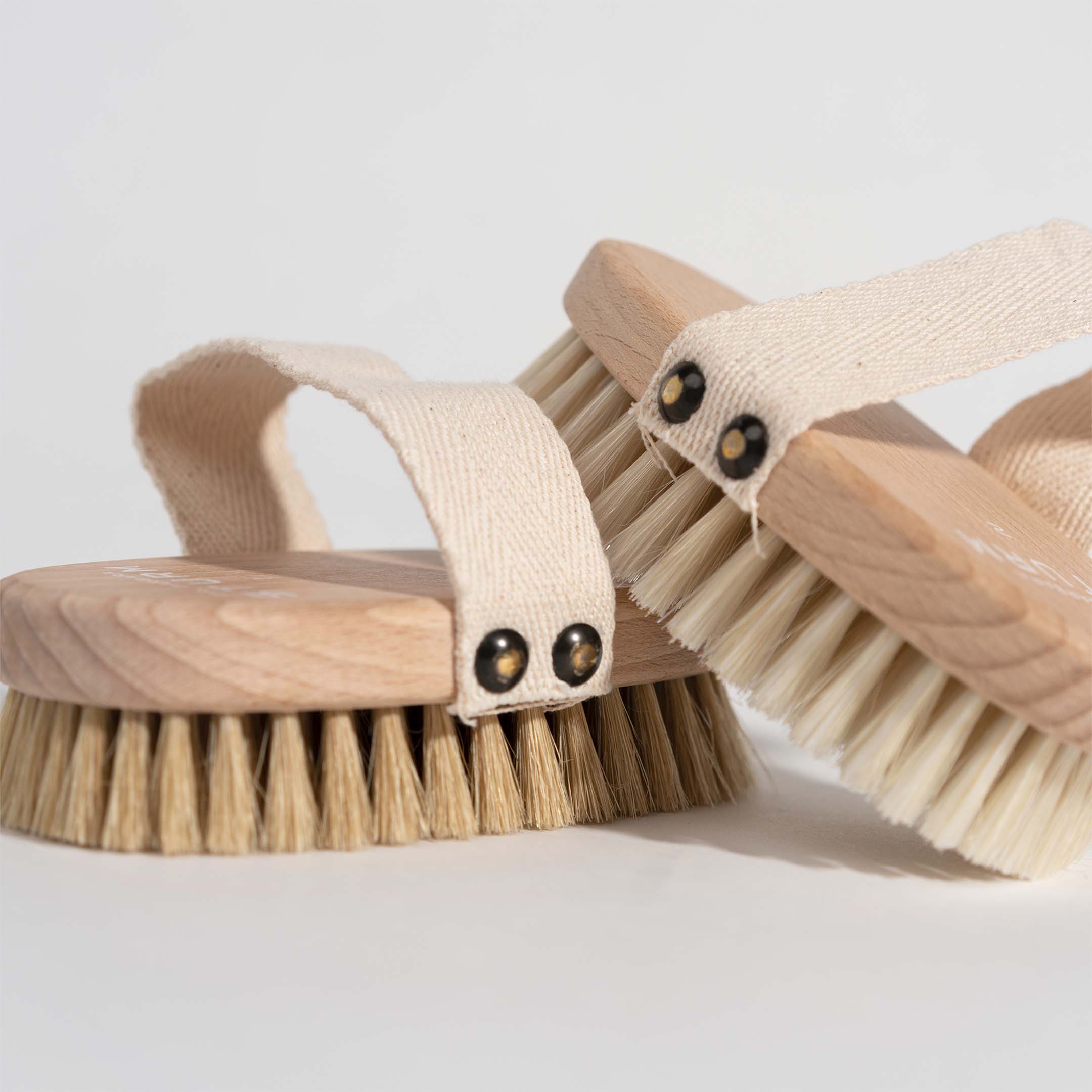 BODY BRUSH MEDIUM - Image 3
