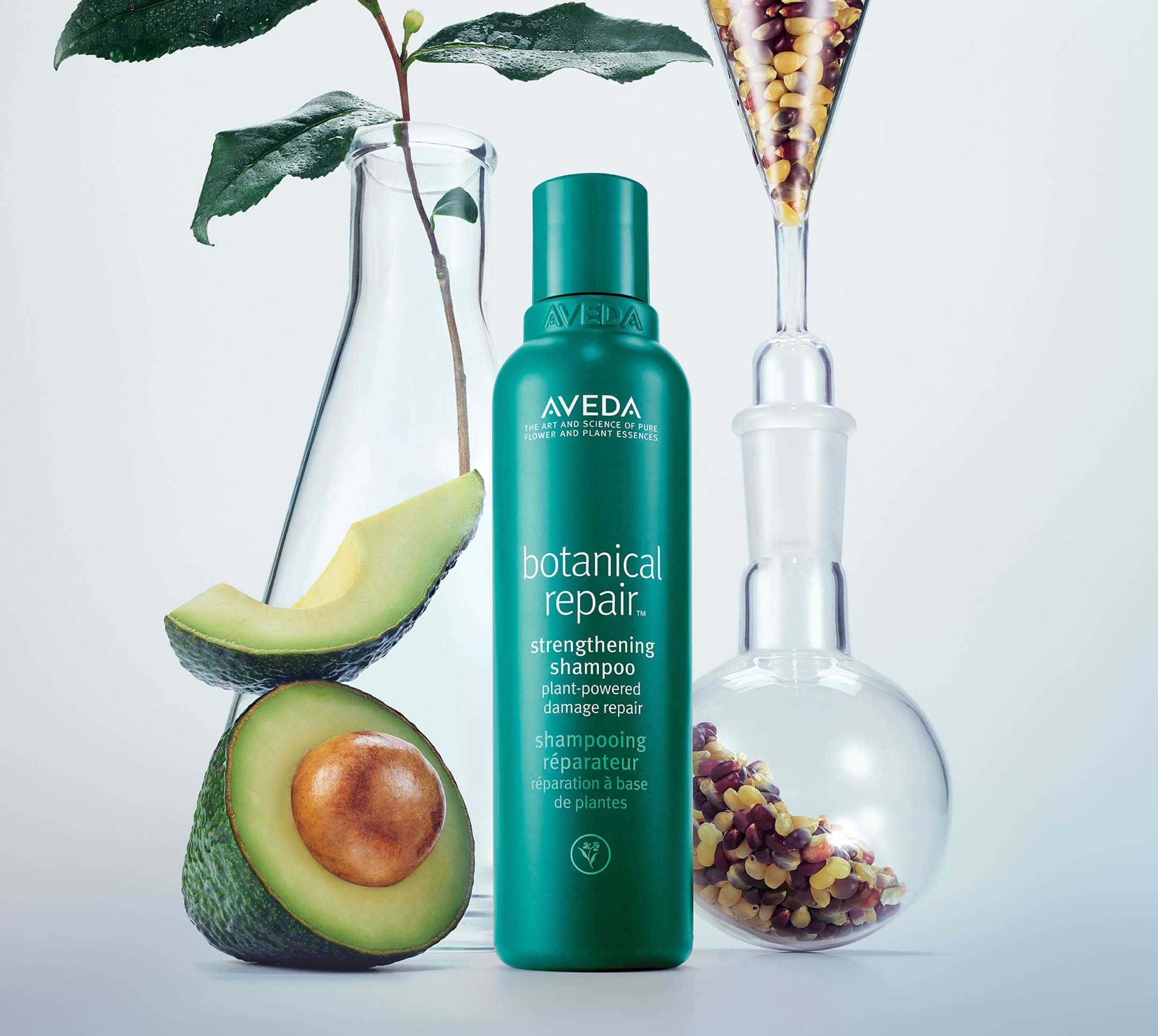Botanical Repairâ„¢ Strengthening Shampoo - Image 4