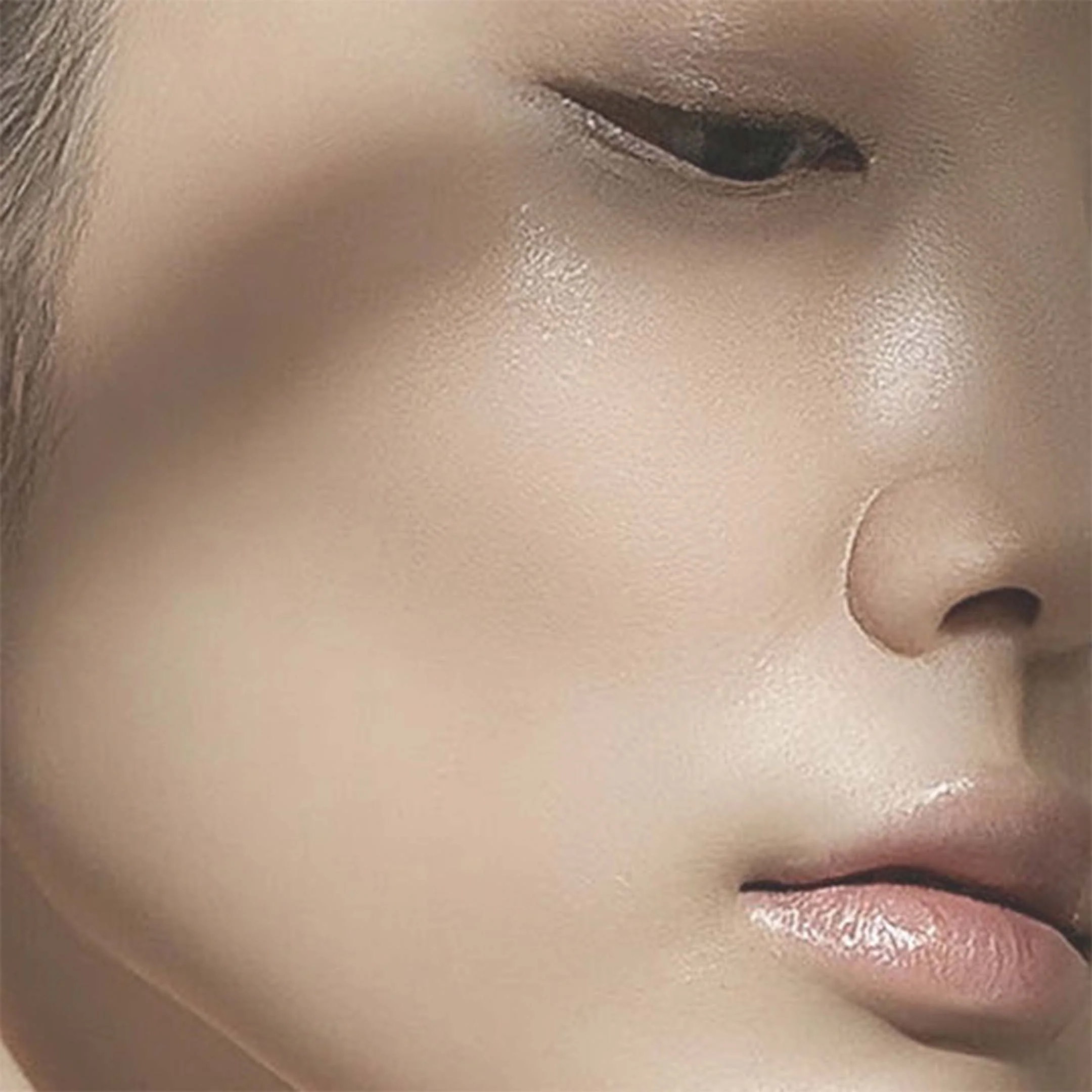 Brightening-Aura Mask - Image 2