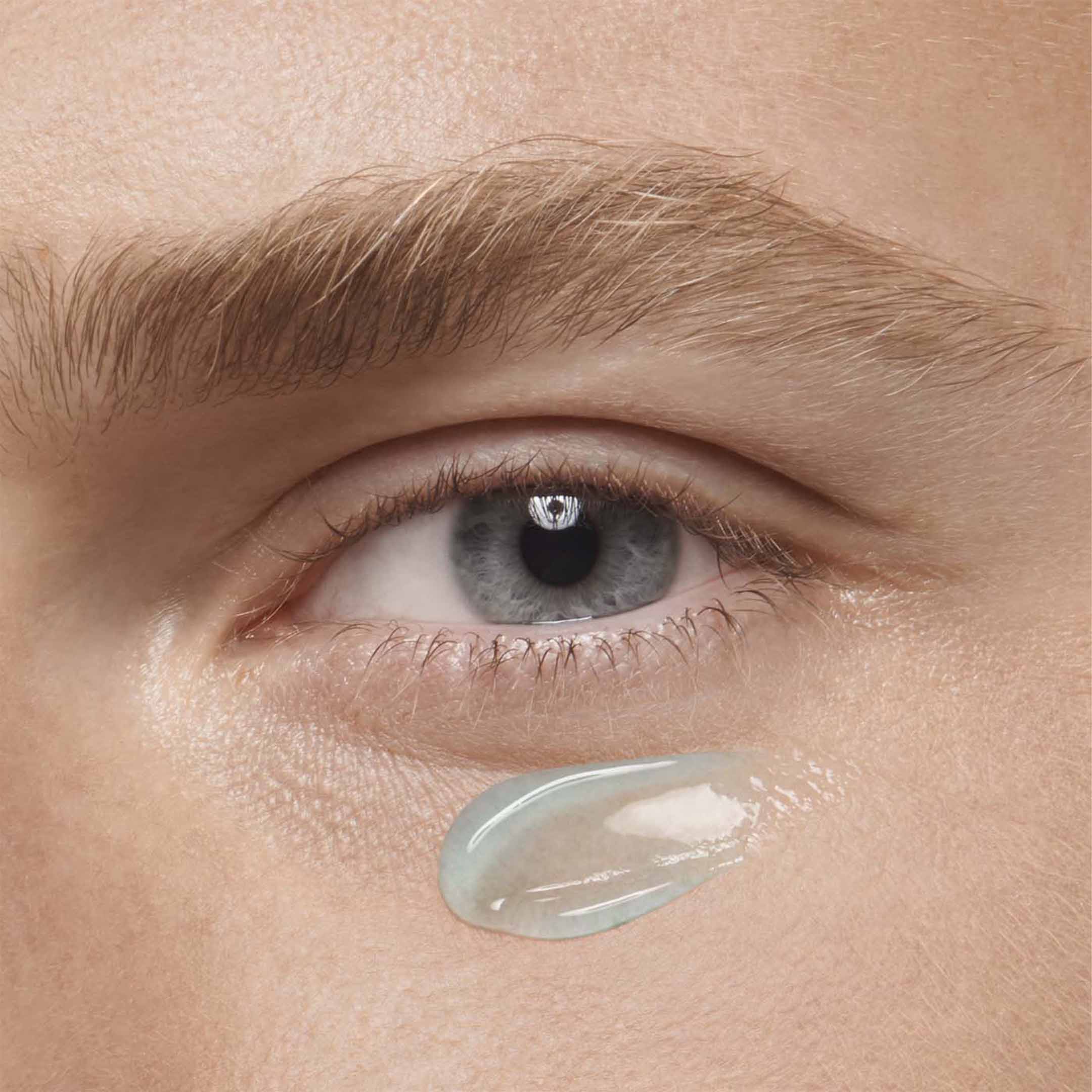 ClarinsMen Energizing Eye Gel - Image 3