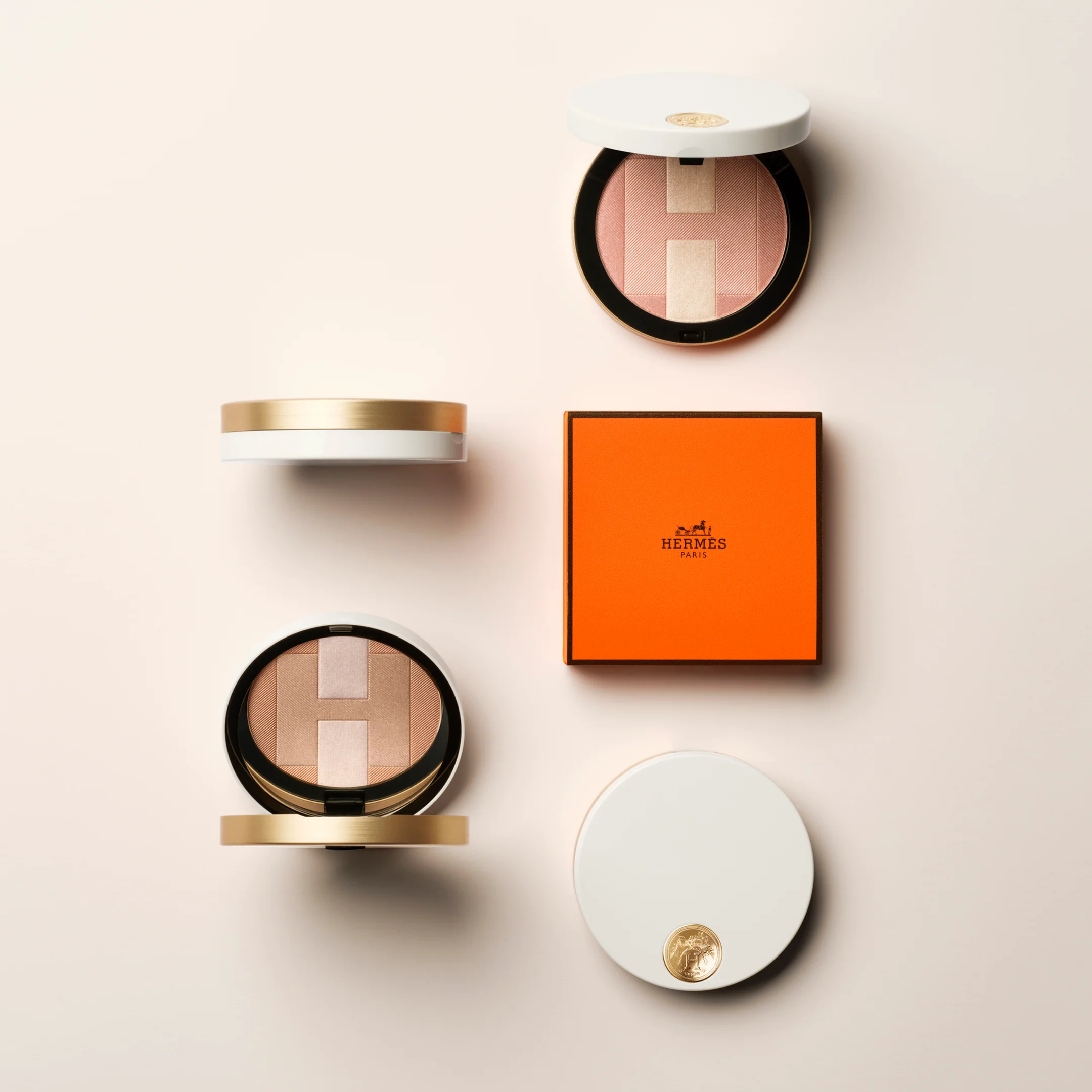 Hermes Plein Air Healthy Glow Mineral Powder Refill - Image 3