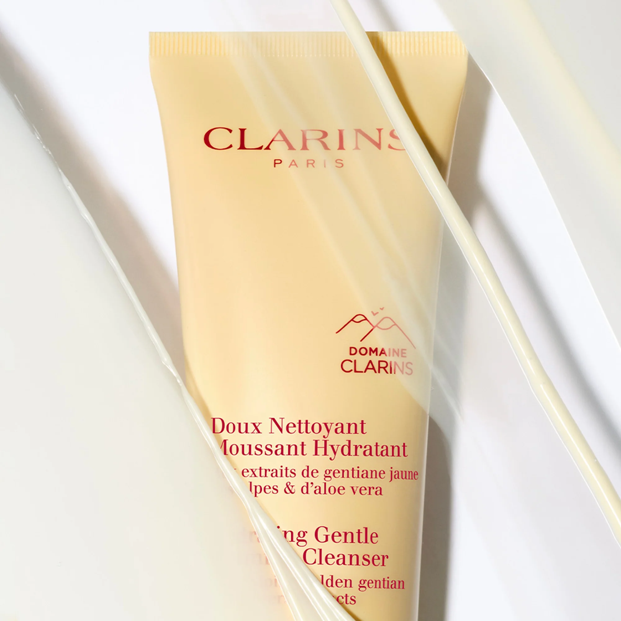Hydrating Gentle Foaming Cleanser - Image 3