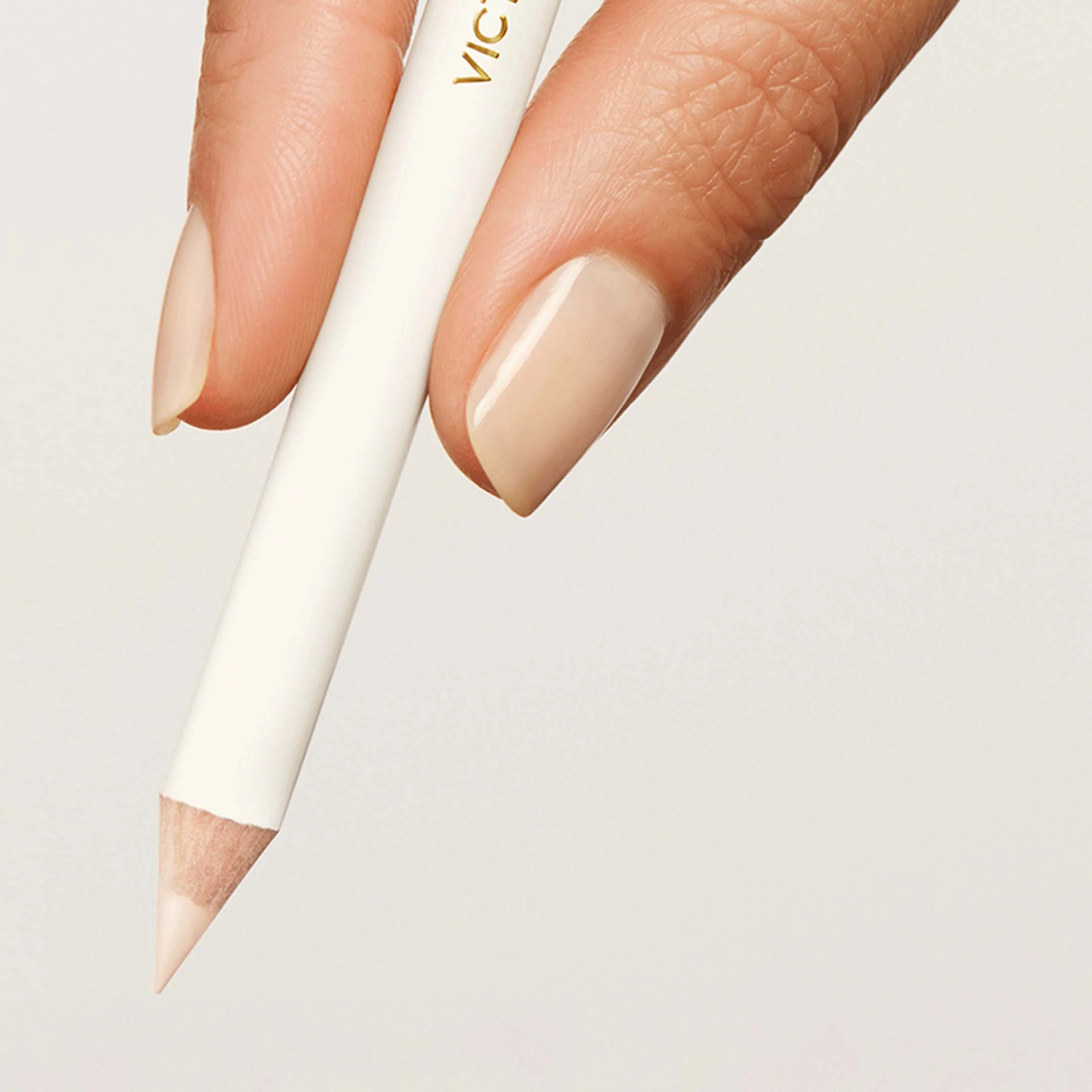 Instant Brightening Waterline Pencil - Image 5