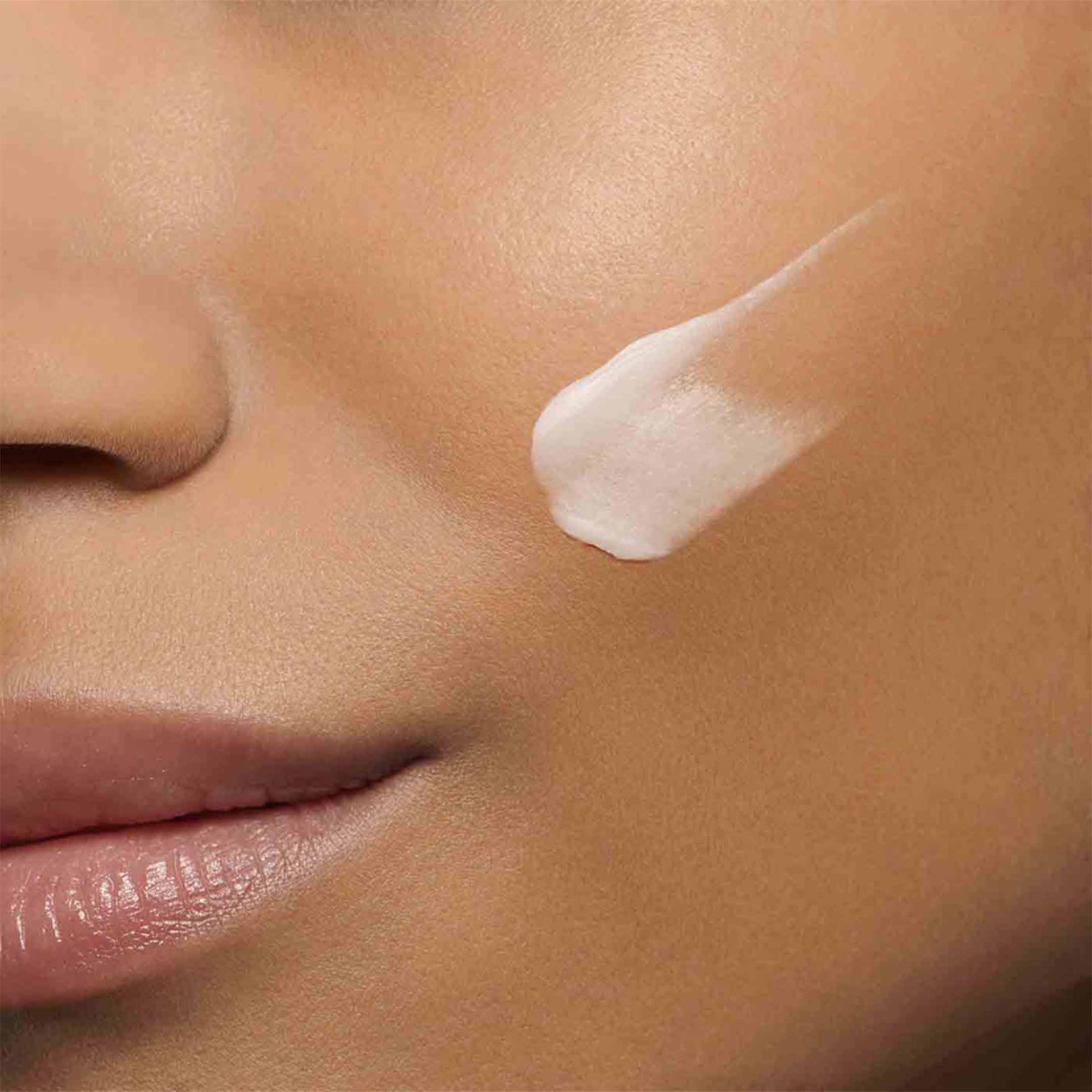 Instant Smooth Perfecting Touch - Image 3