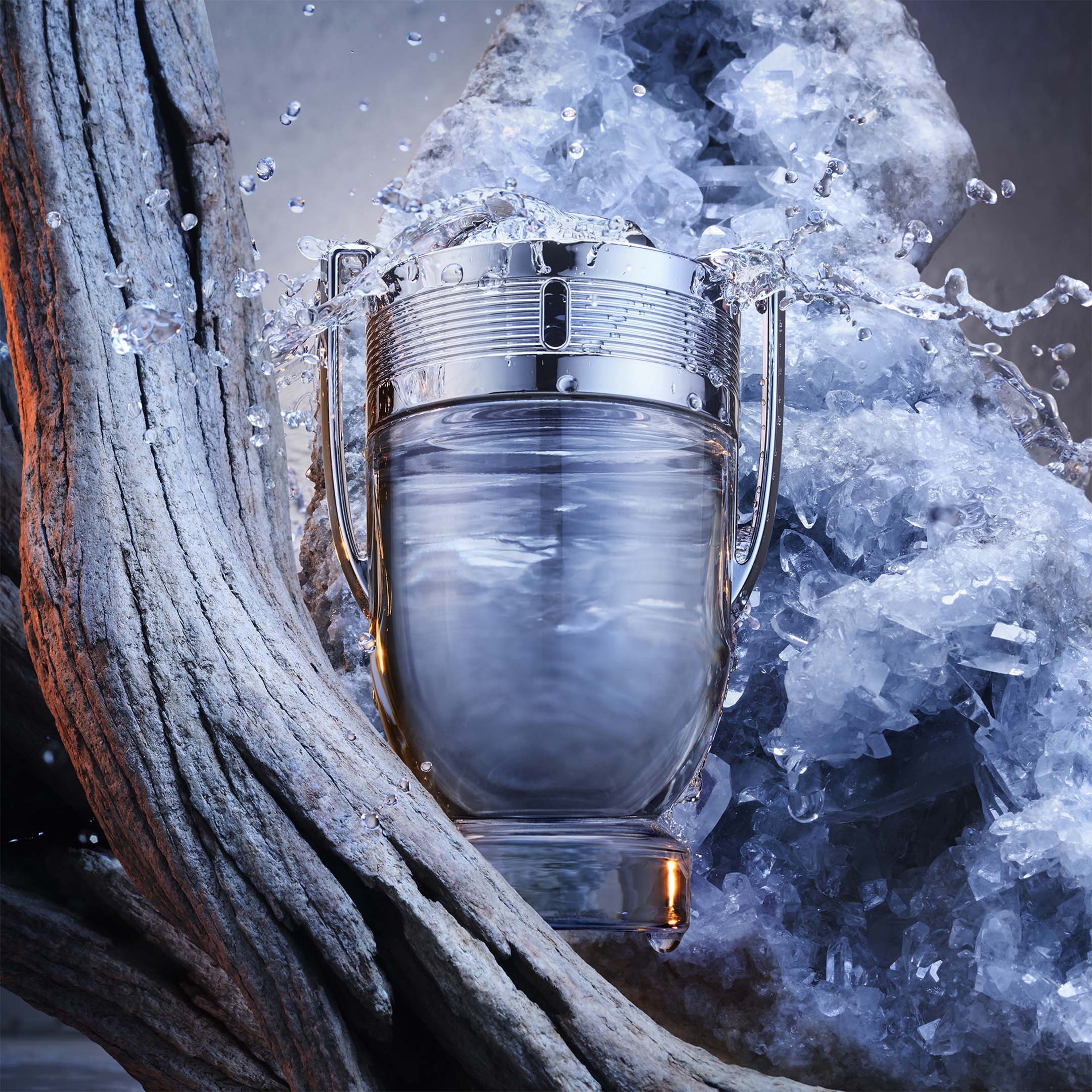 Invictus Eau De Toilette Spray 100 Ml - Image 3
