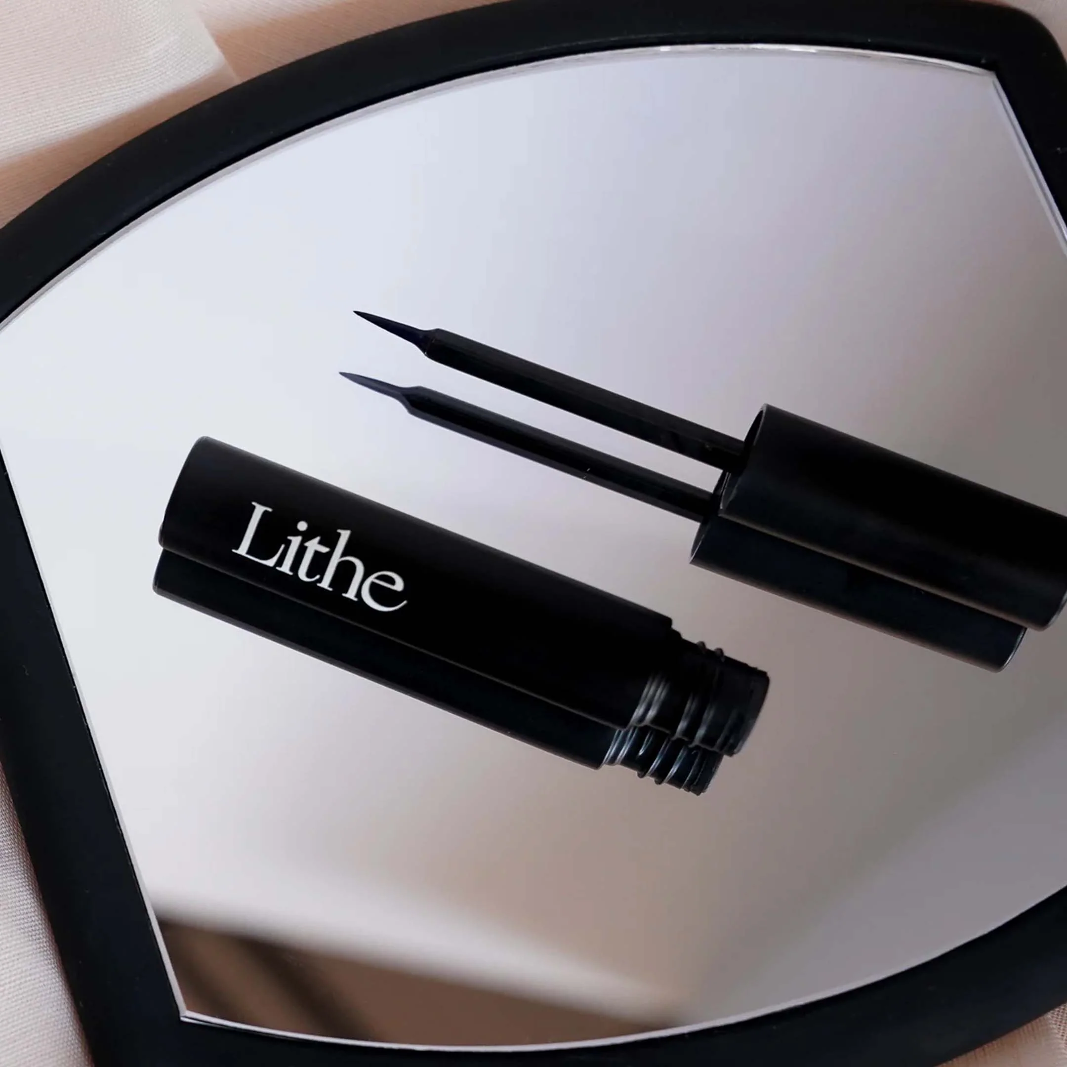 Lash Bond - Image 4
