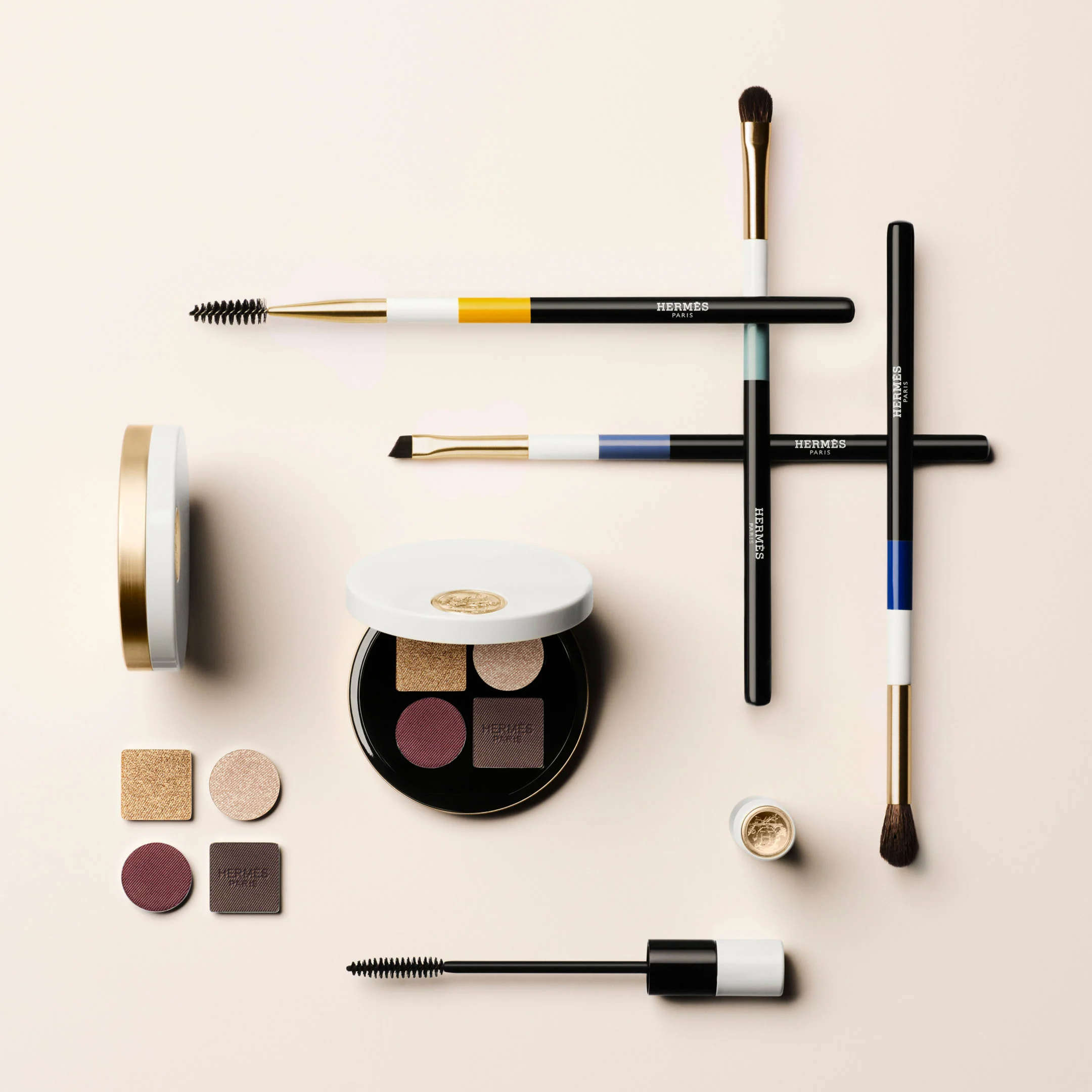 Les Pinceaux Hermes Ombres D'Hermes Eyeshadow Blending Brush - Image 3