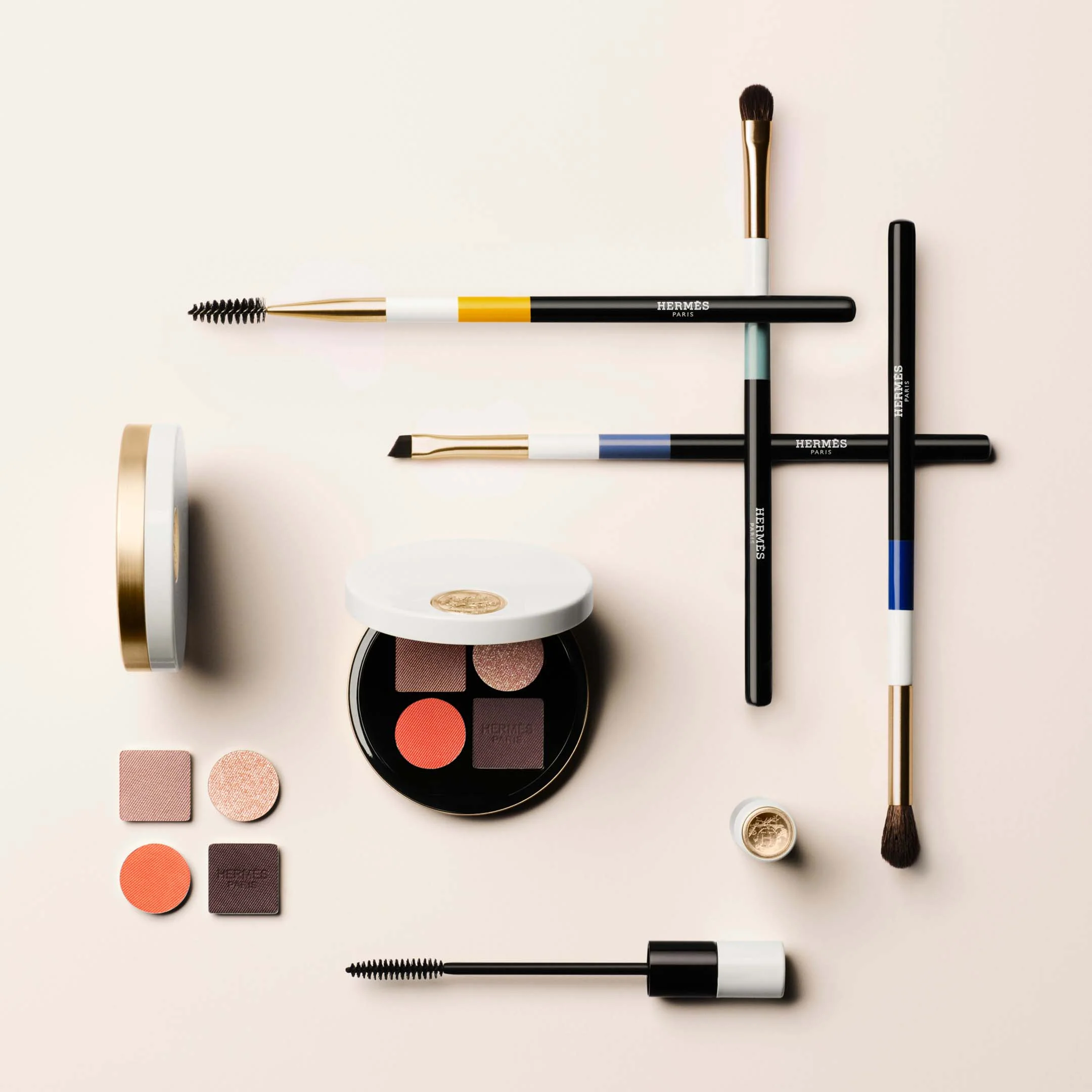 Les Pinceaux Hermes Ombres D'Hermes Eyeshadow Eyeliner Brush - Image 4