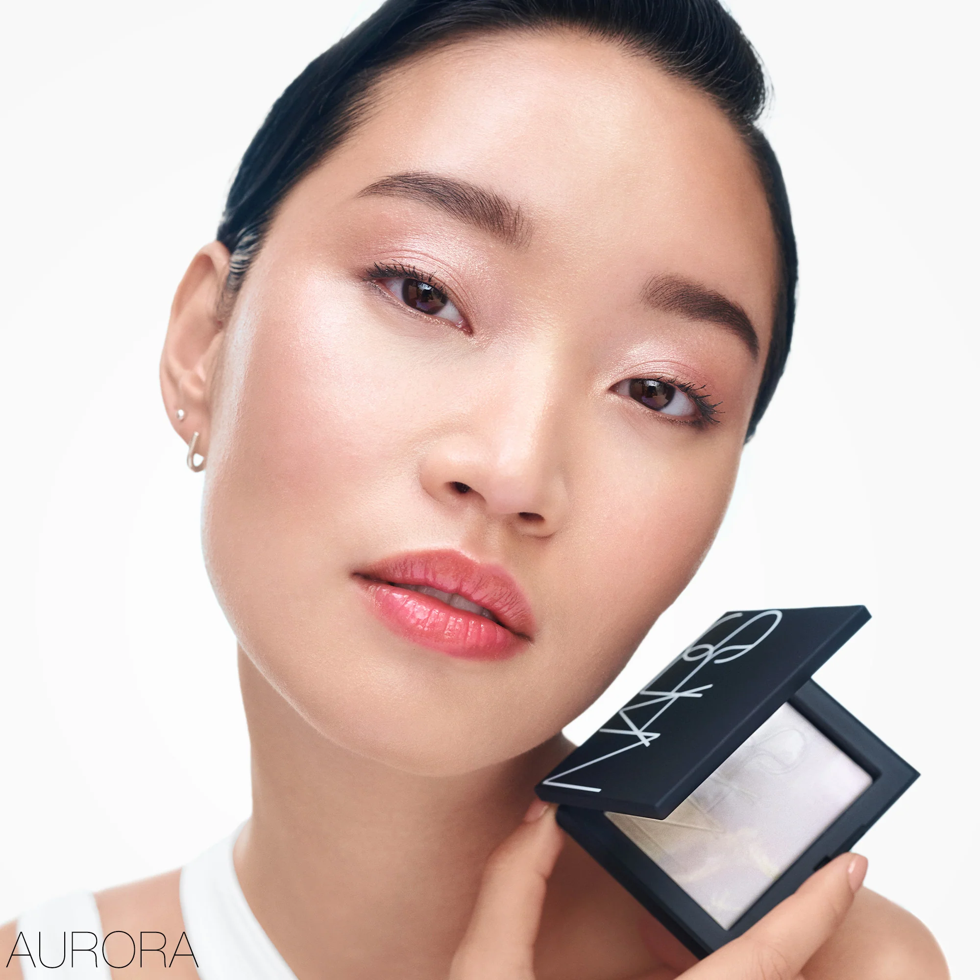 LIGHT REFLECTING™ PRISMATIC POWDER PRESSED - Image 4