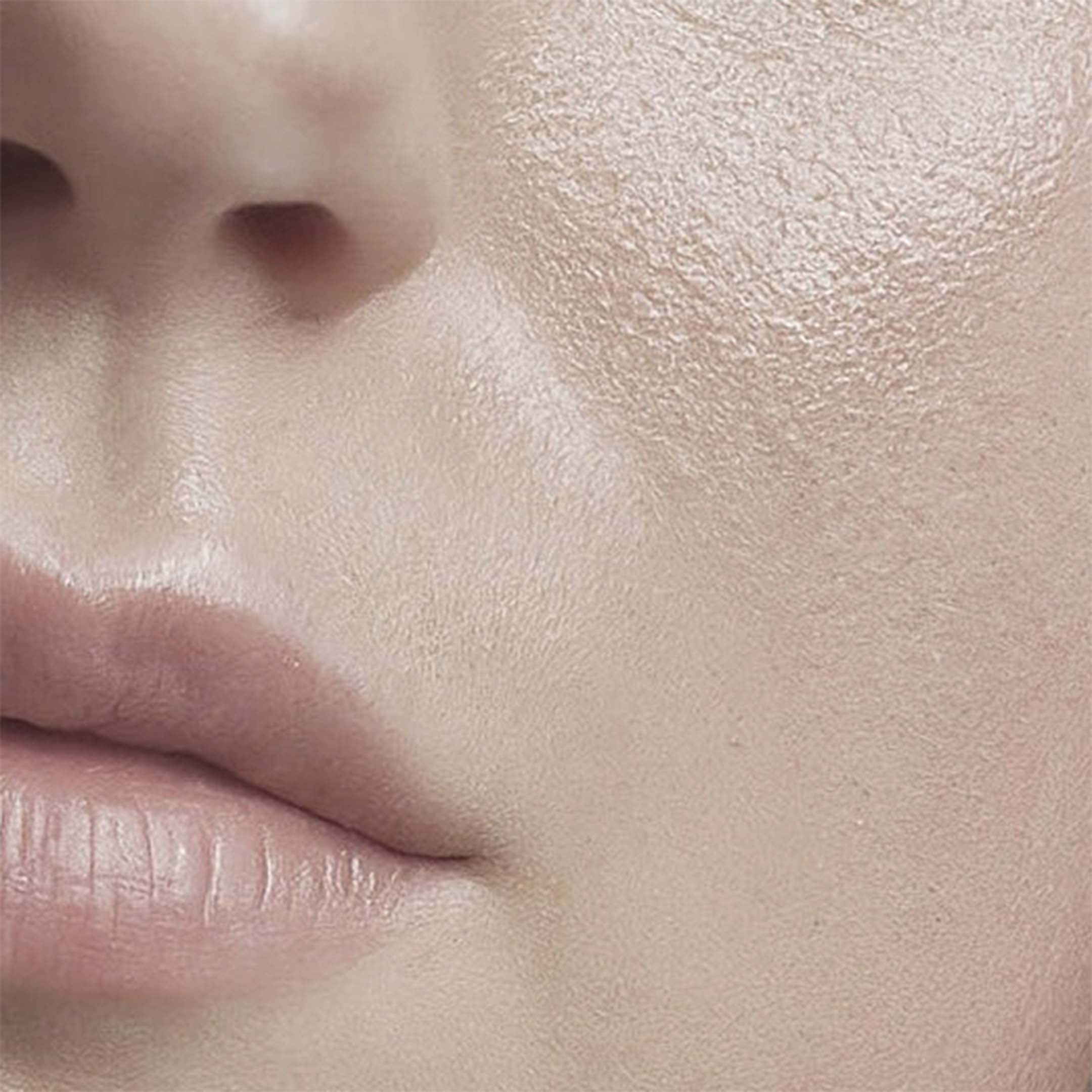 Lip Zone Corrective Complex - Image 2