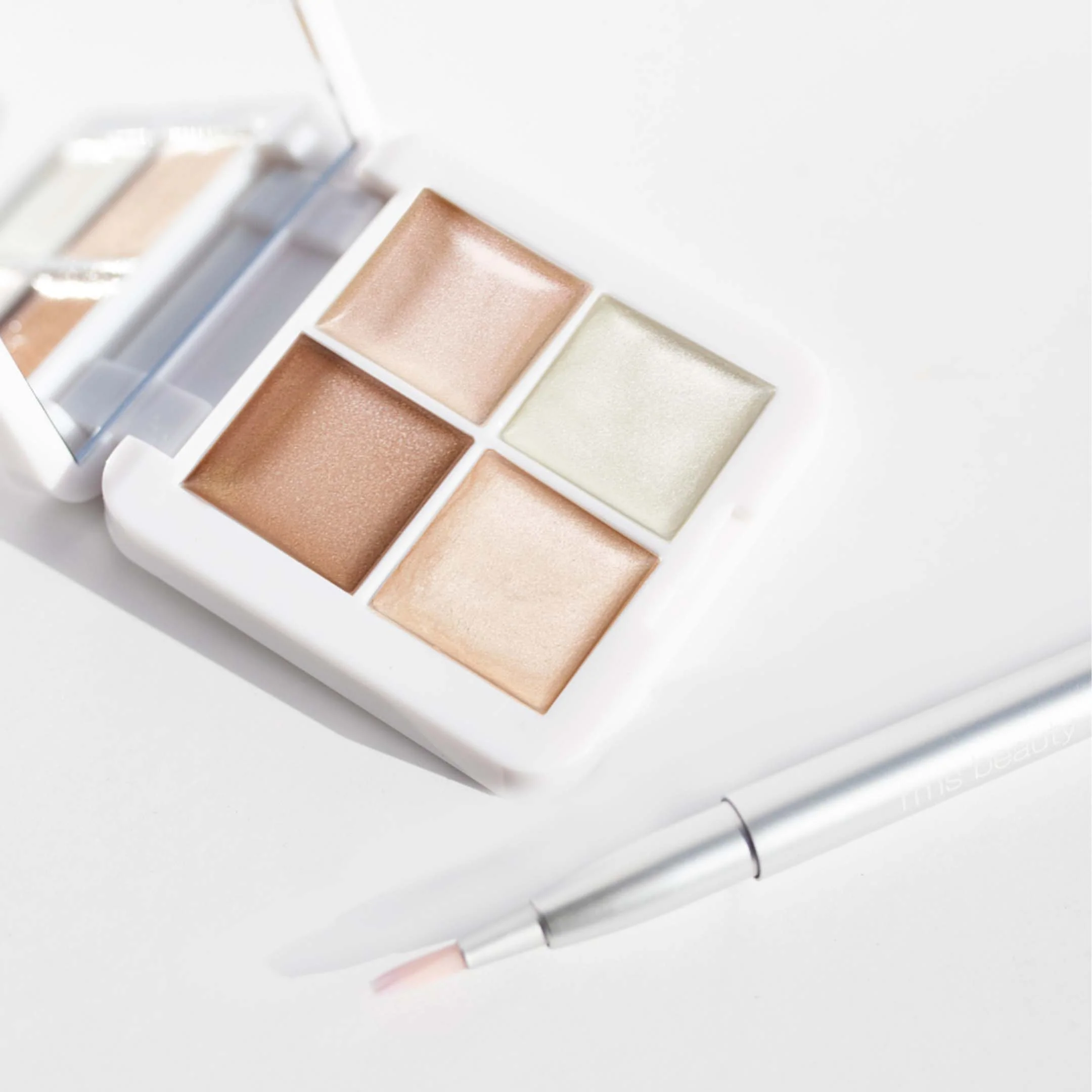 Living Luminizer Glow Quad Mini - Image 5