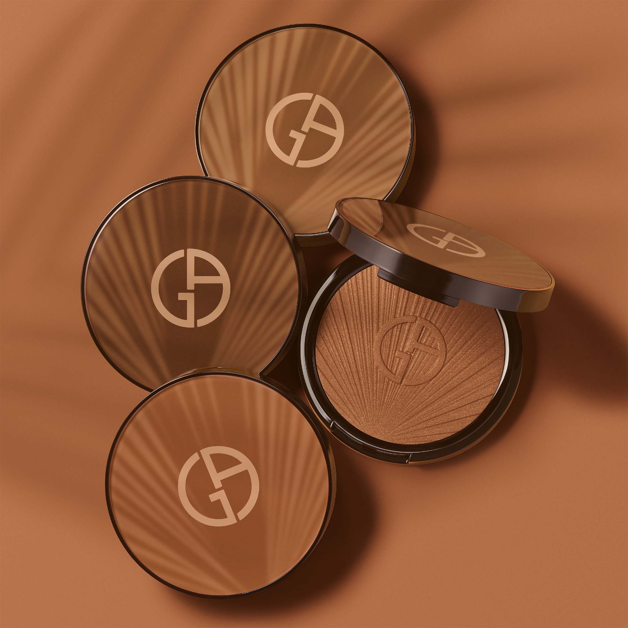 Luminous Silk Sunlit Creamy Bronzing Powder - Image 6