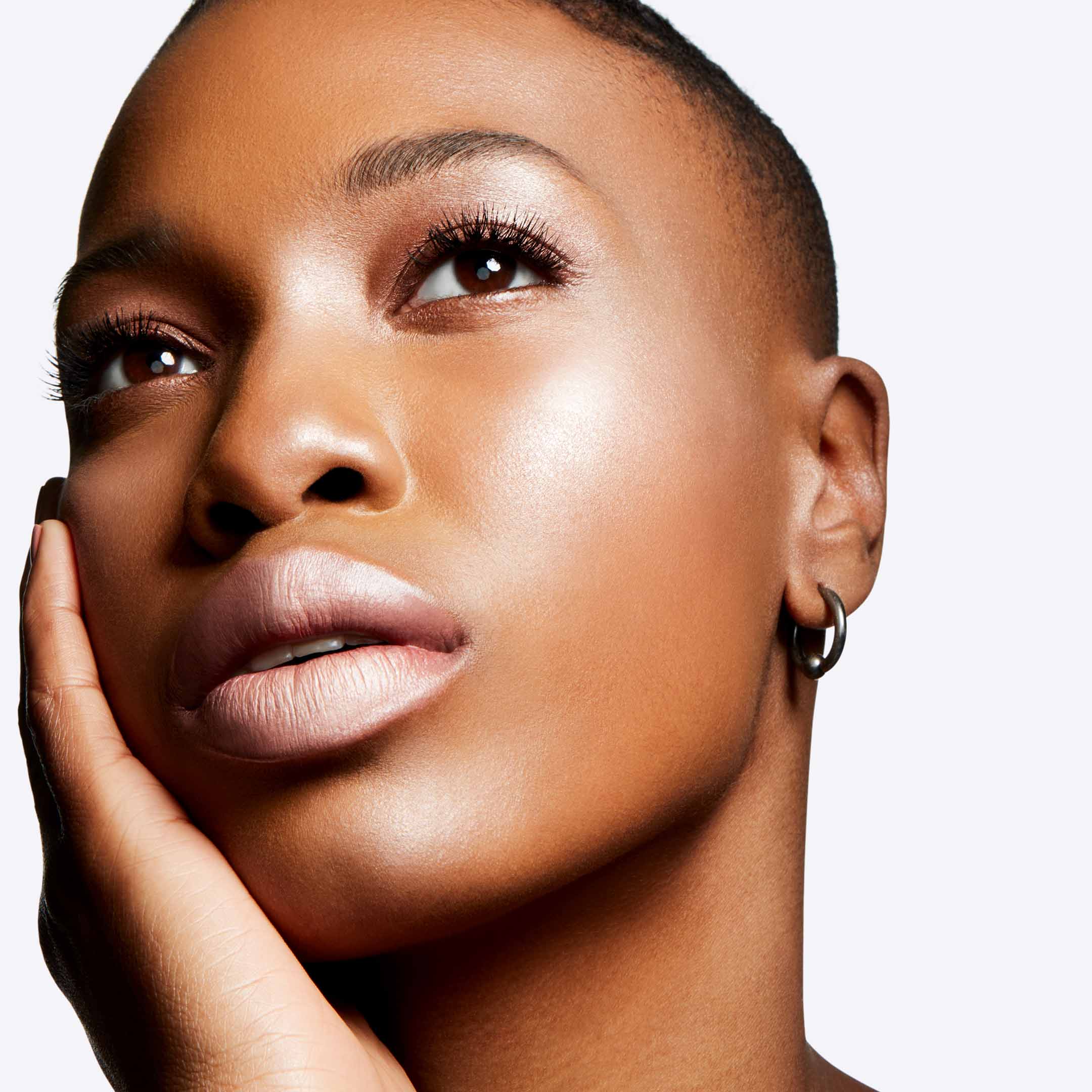 Mineralize Skinfinish Powder - Image 6