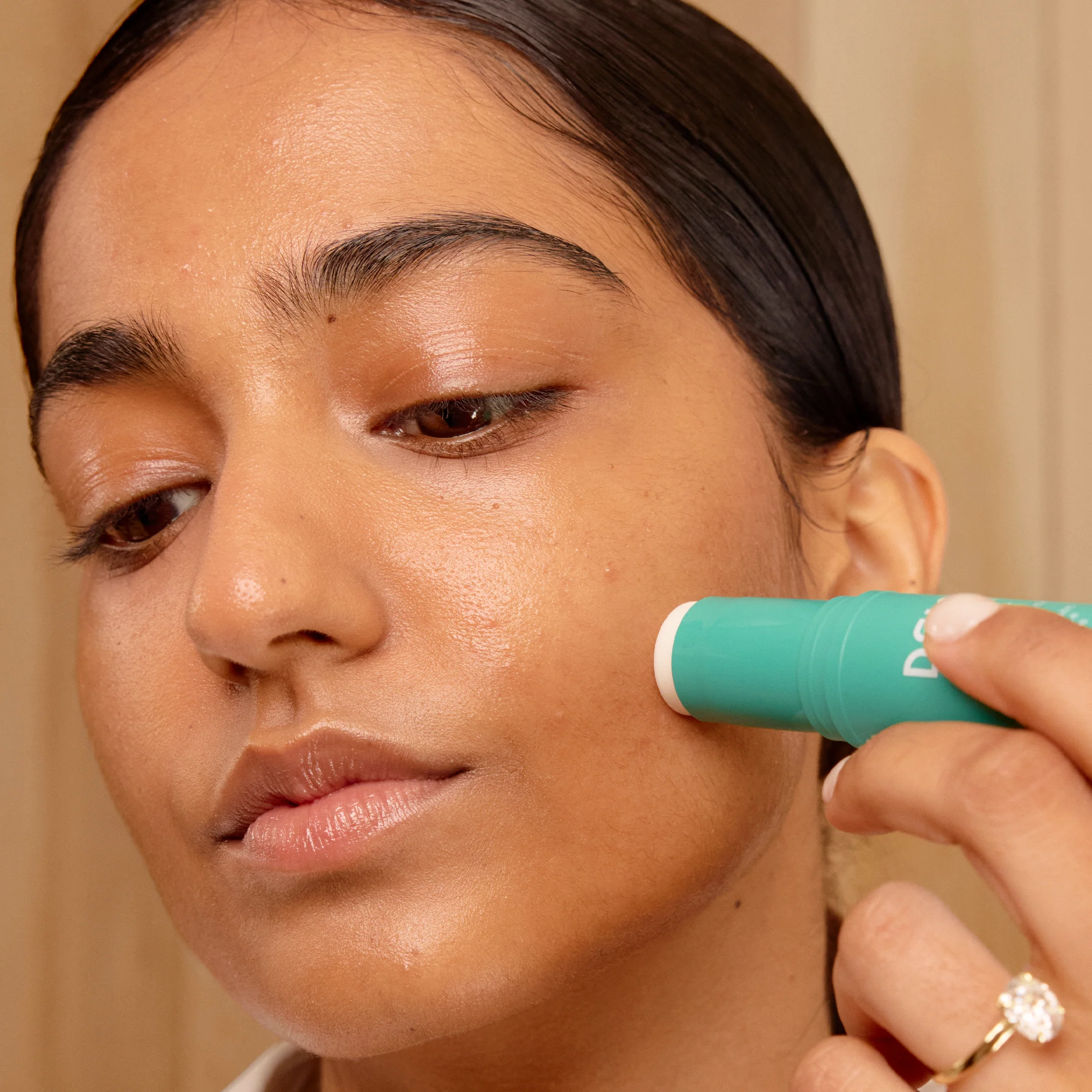Moisture-Locking Face Stick - Image 2