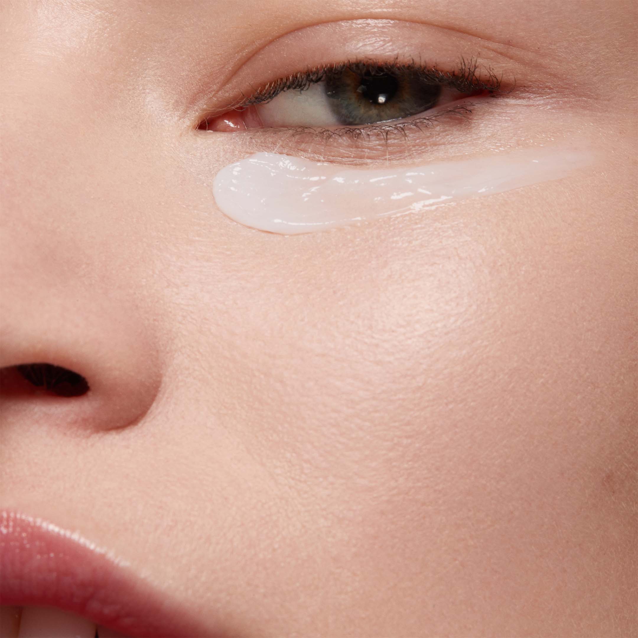 Narsskin Light Reflecting Eye & Lash Gel - Image 3