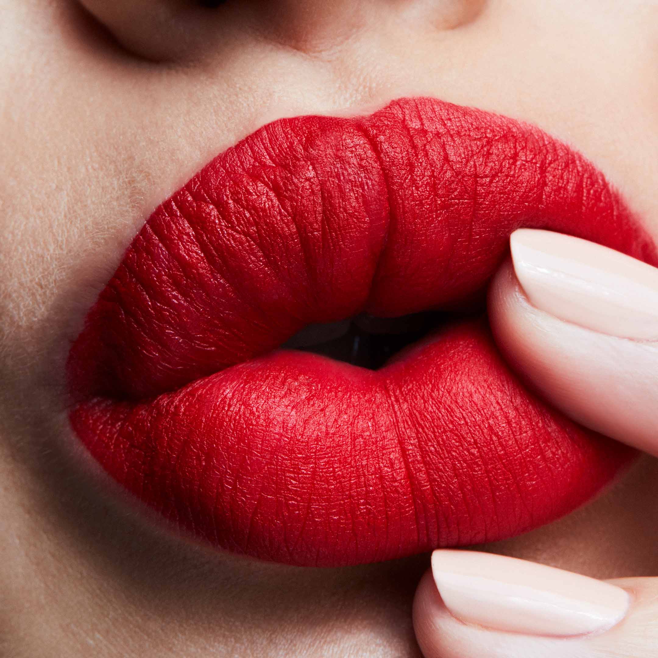 Retro Matte Liquid Lip Colour - Image 4