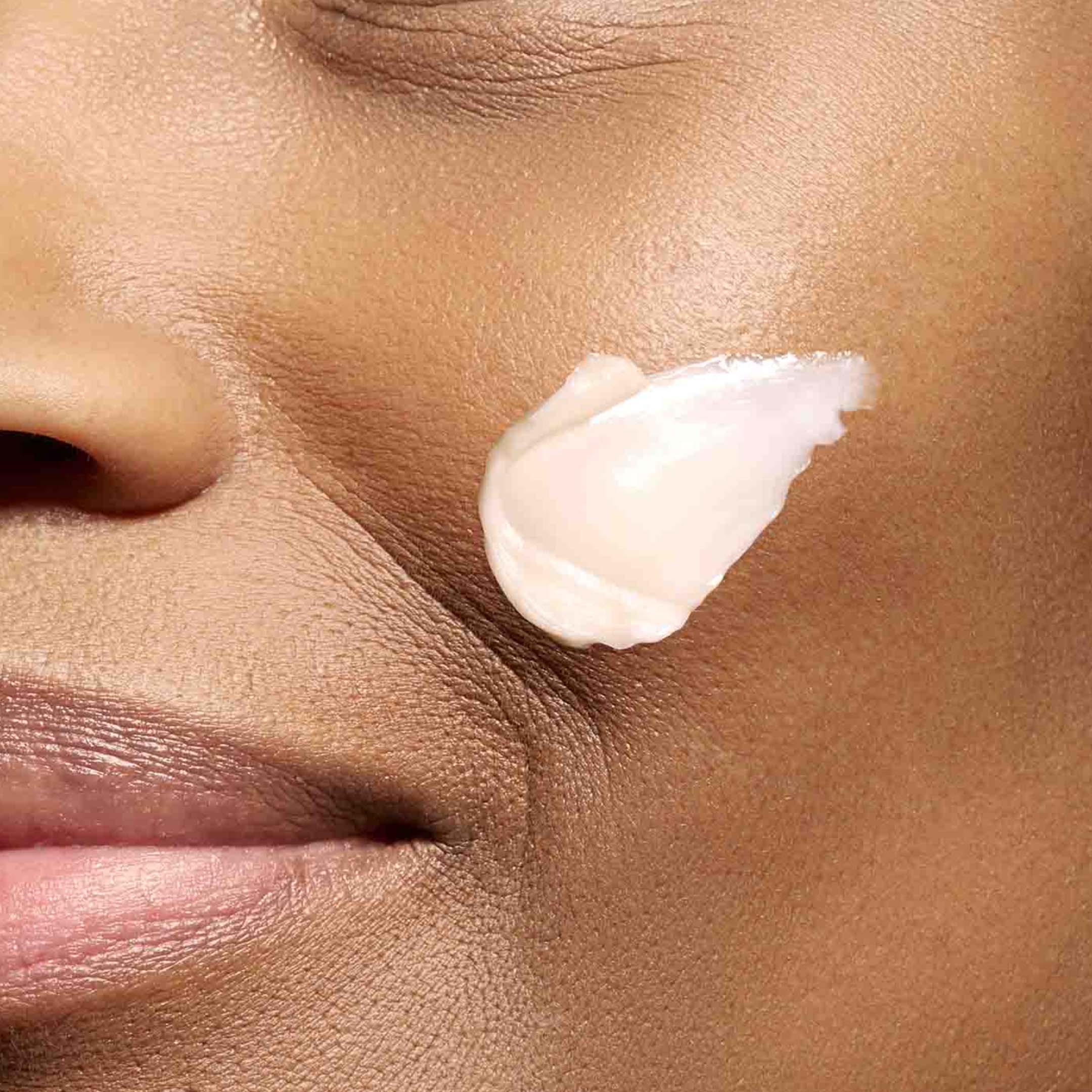 Super Restorative Day - All Skin types - Image 3