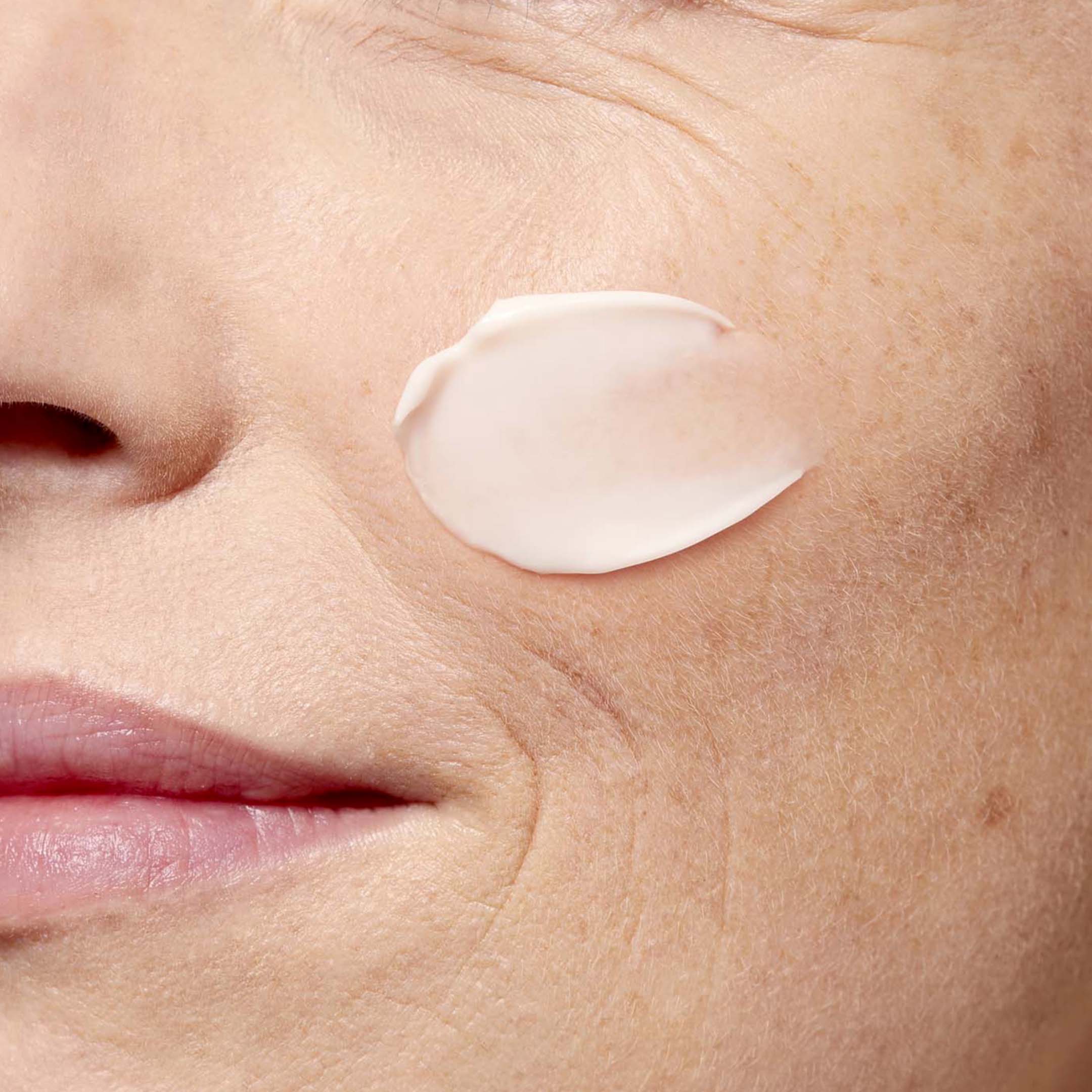Super Restorative Night Anti Aging Face Cream - Image 3