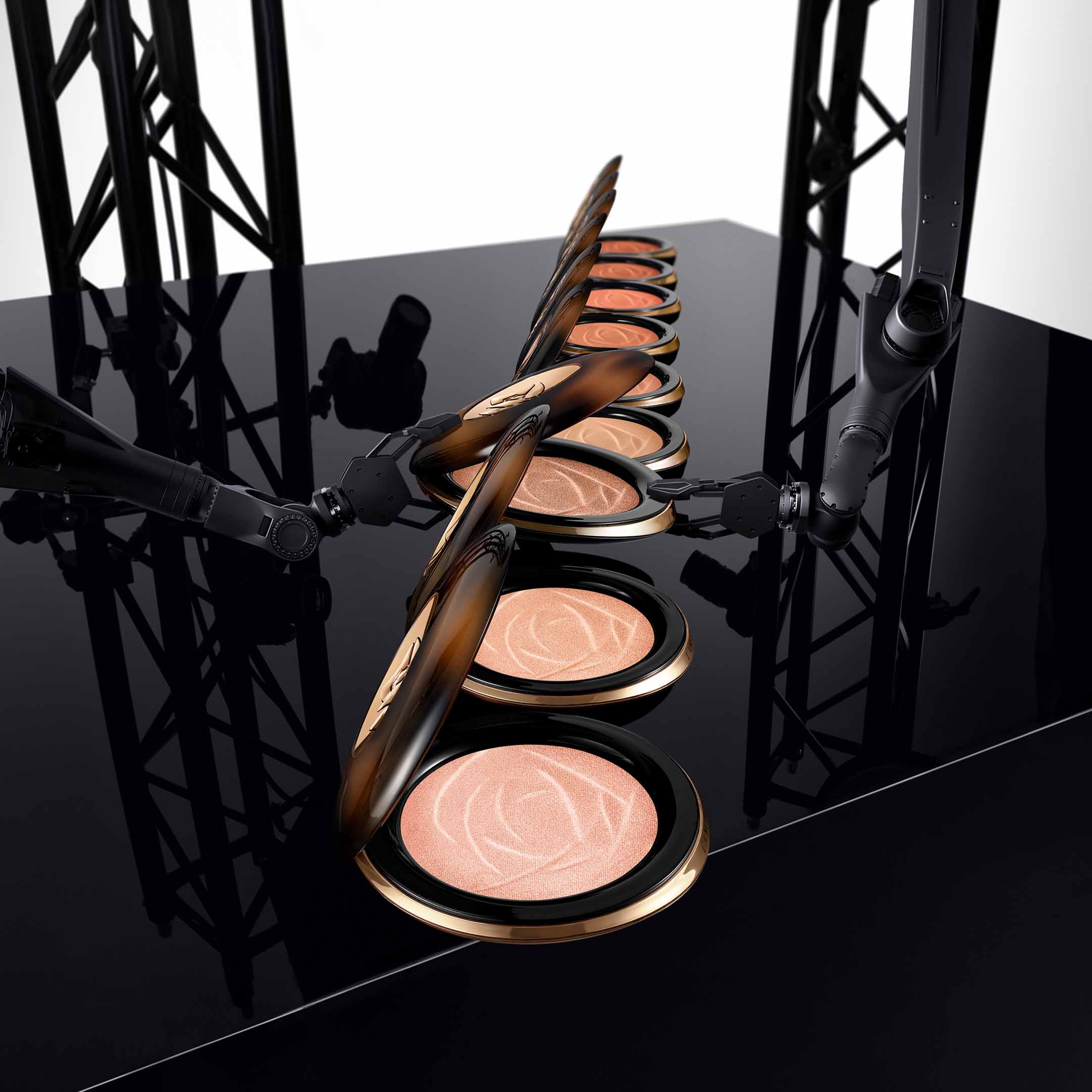 Teint Idole Ultra Wear C.E. Skin Transforming Bronzer - Image 4