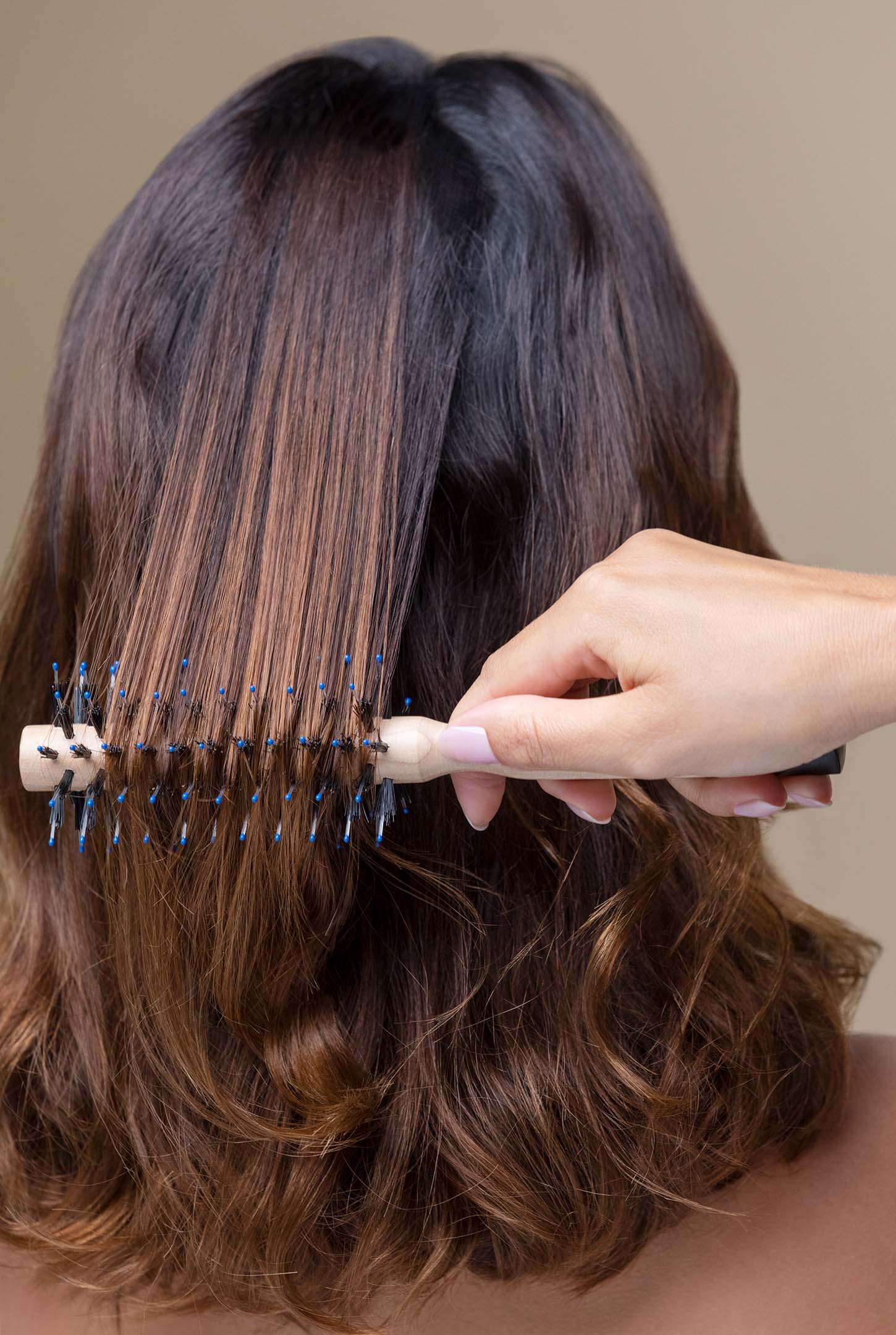 The Blow-Dry Brush 1 - Image 3