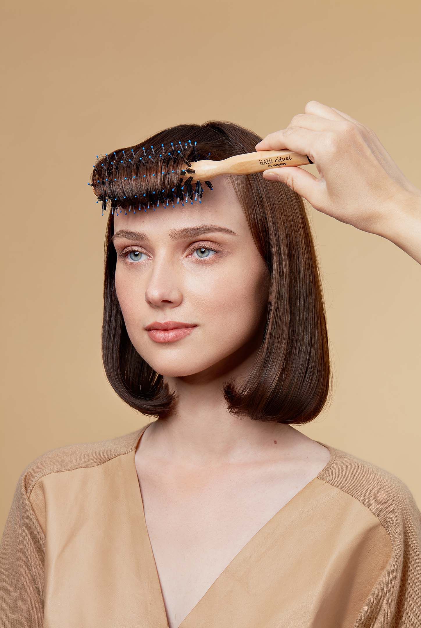 The Blow-Dry Brush 2 - Image 3