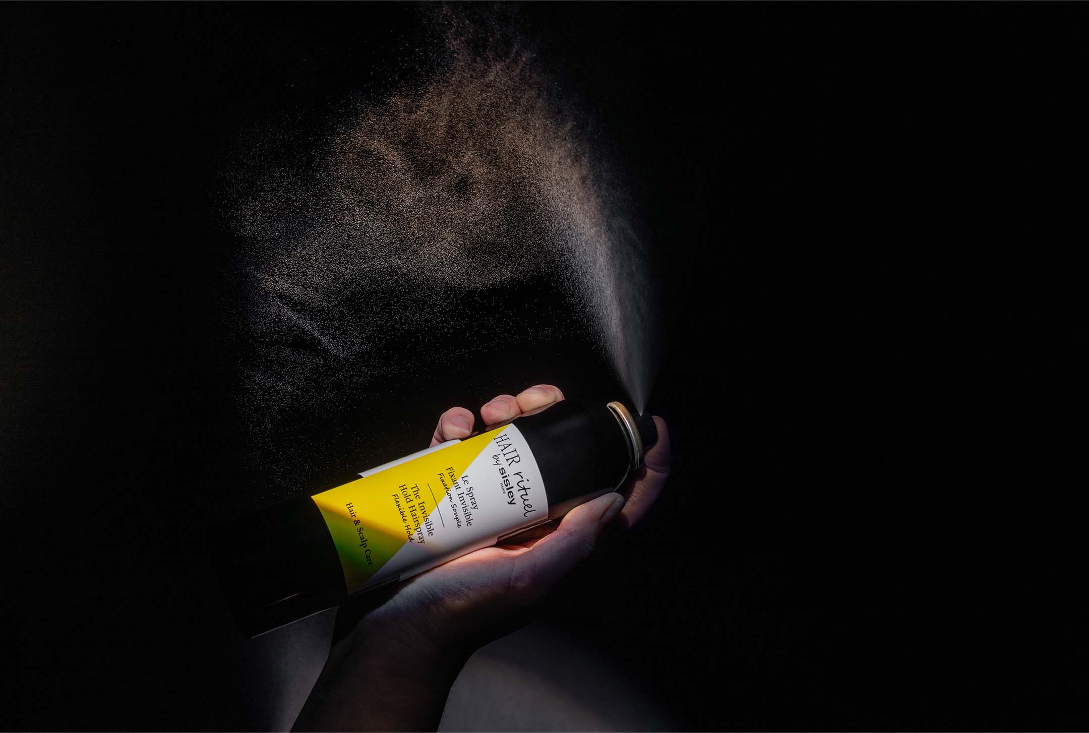 The Invisible Hold Hair Spray - Image 8