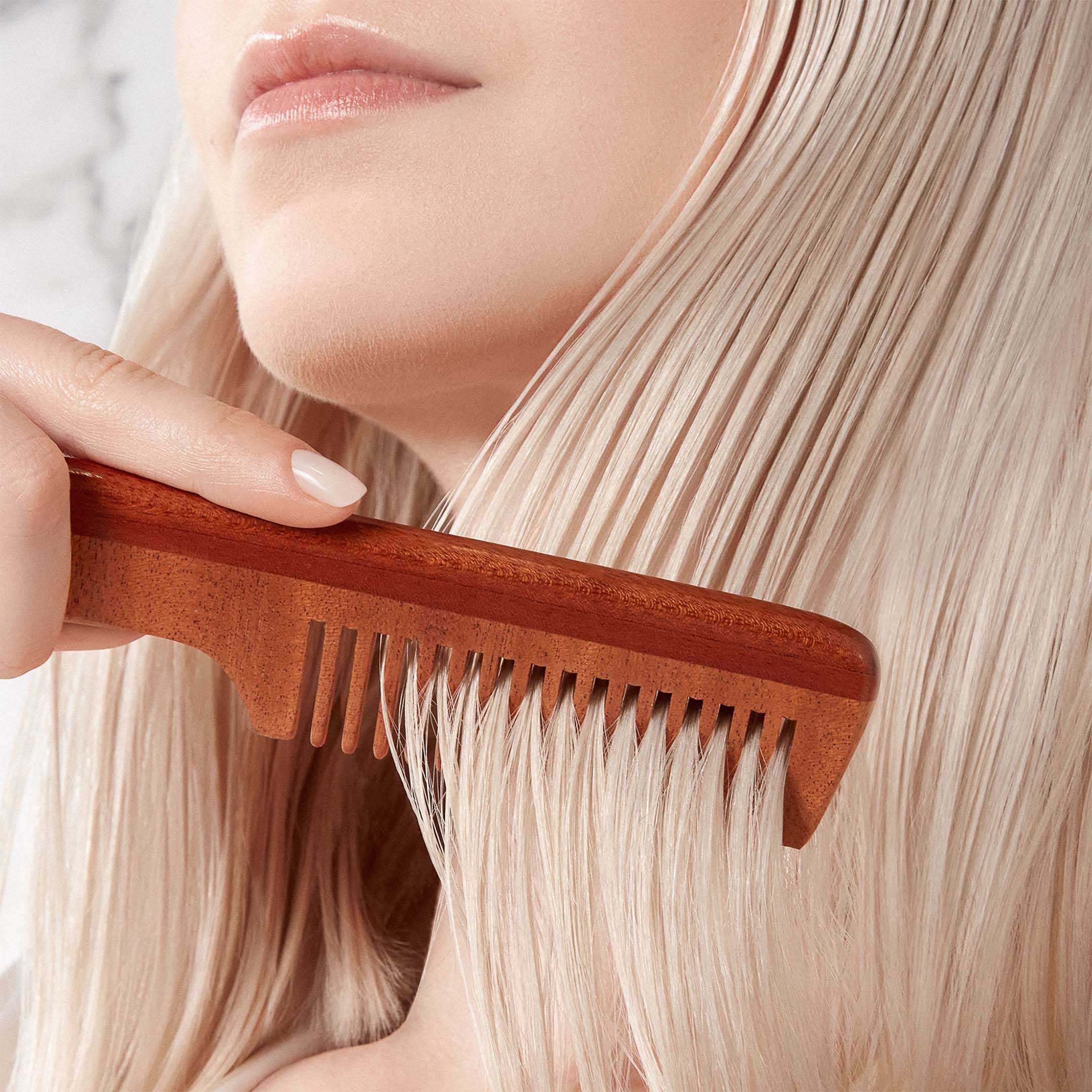 The Neem Comb With Handle - Image 3