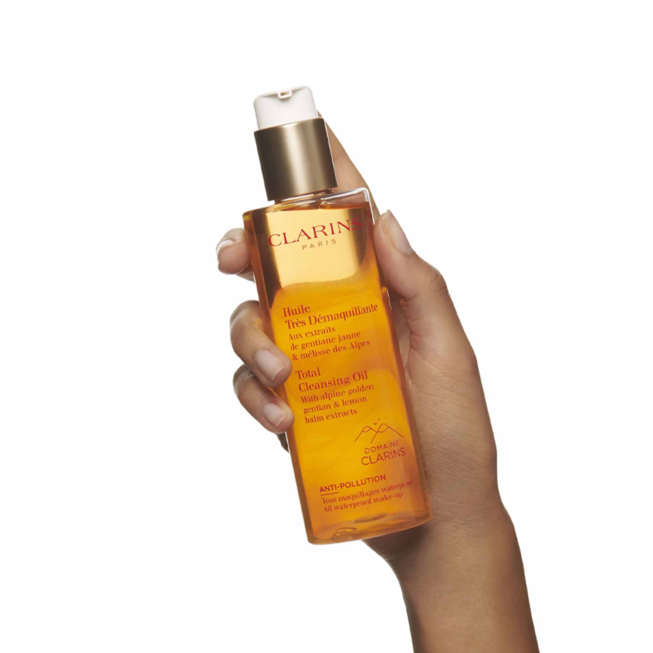 Total Cleansing Oil - Image 4